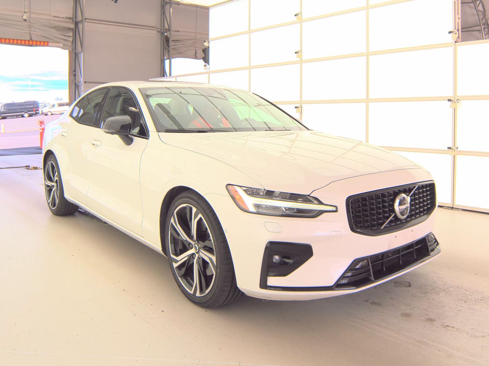 2024 Volvo S60 B5 Plus AWD