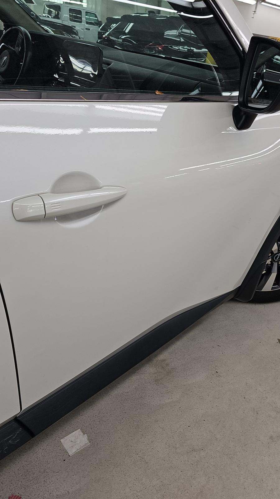 2023 Nissan Pathfinder SL FWD