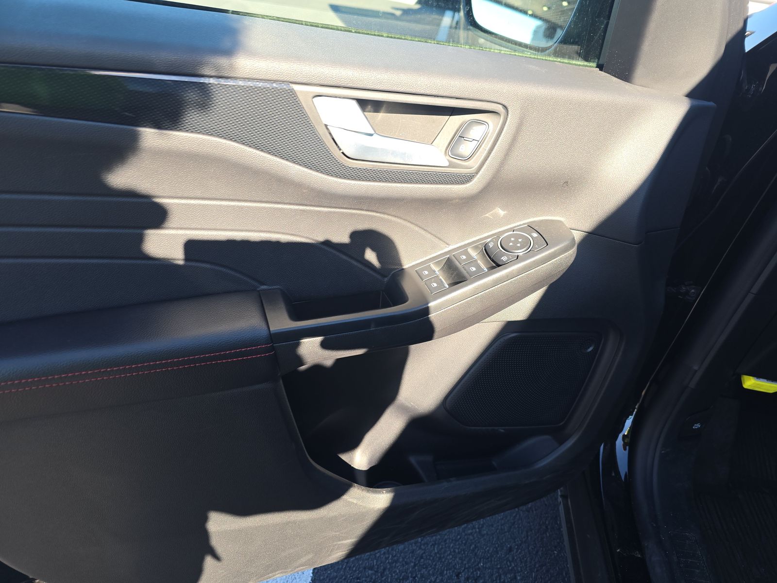 2025 Ford Escape Hybrid ST-Line Elite AWD