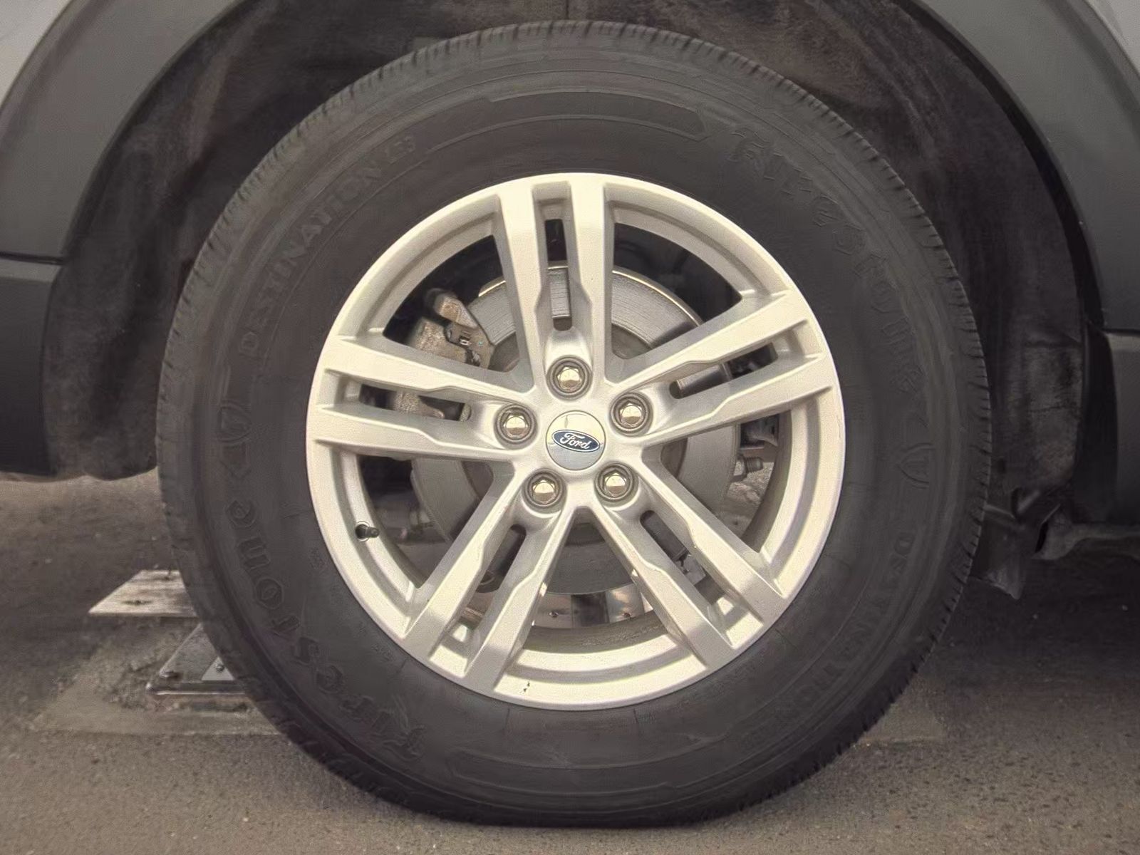 2022 Ford Explorer XLT RWD