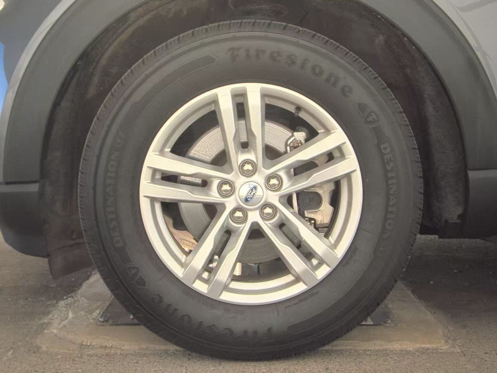 2022 Ford Explorer XLT RWD