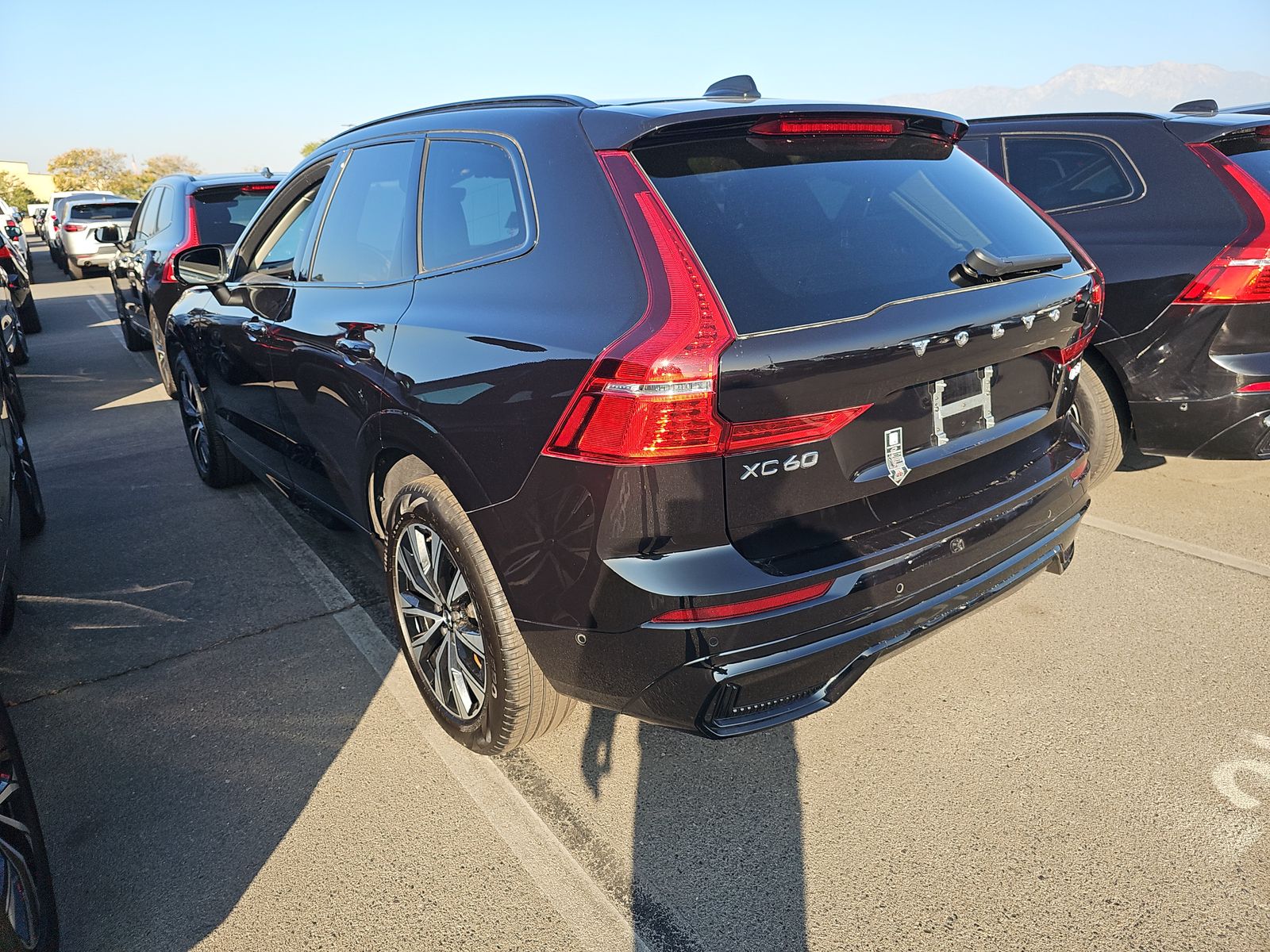 2025 Volvo XC60 B5 Plus AWD