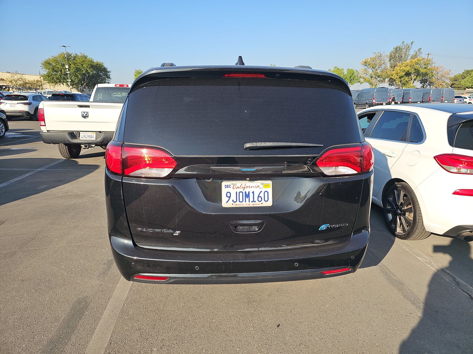 2020 Chrysler Pacifica Hybrid Limited FWD