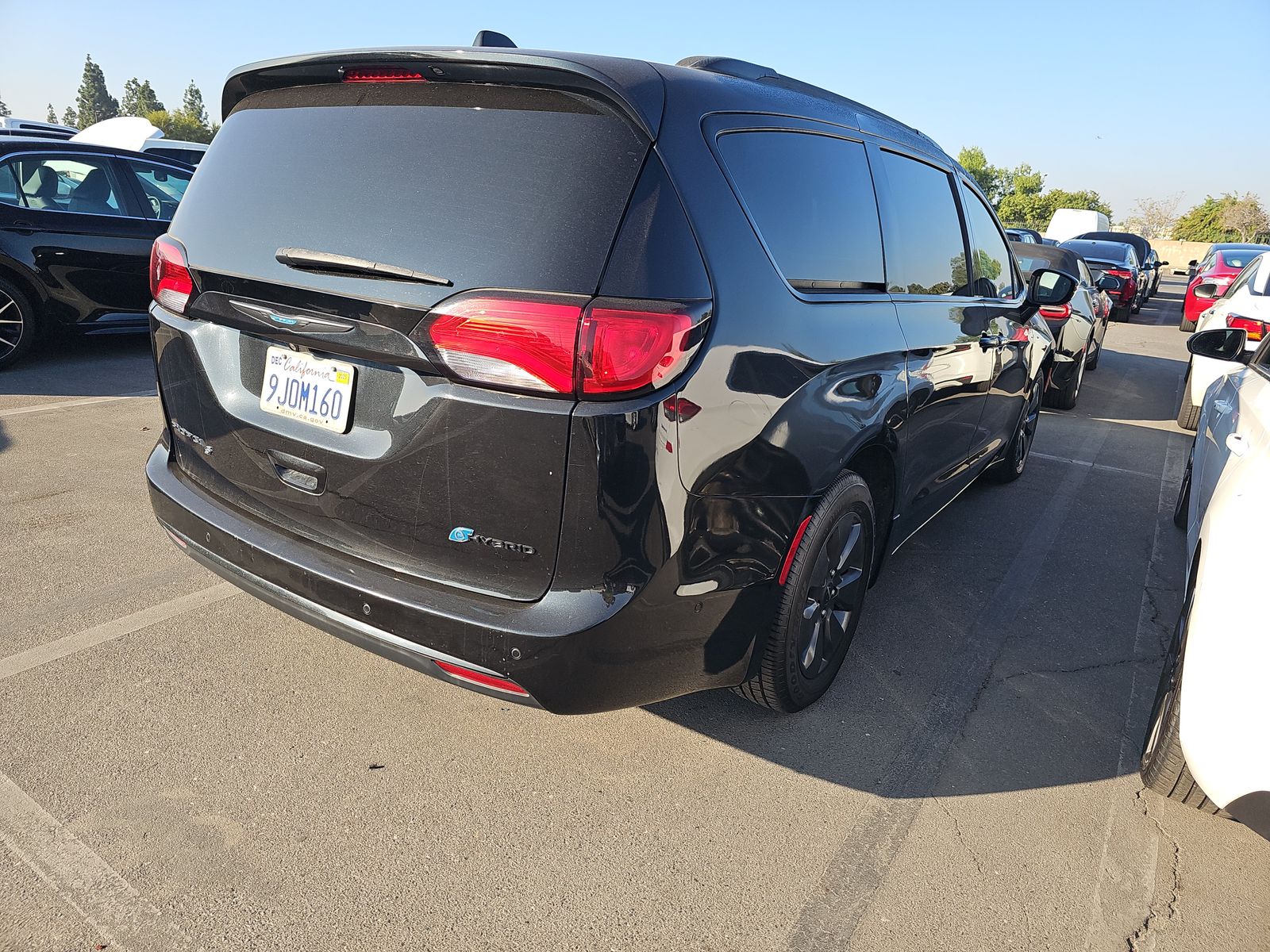 2020 Chrysler Pacifica Hybrid Limited FWD