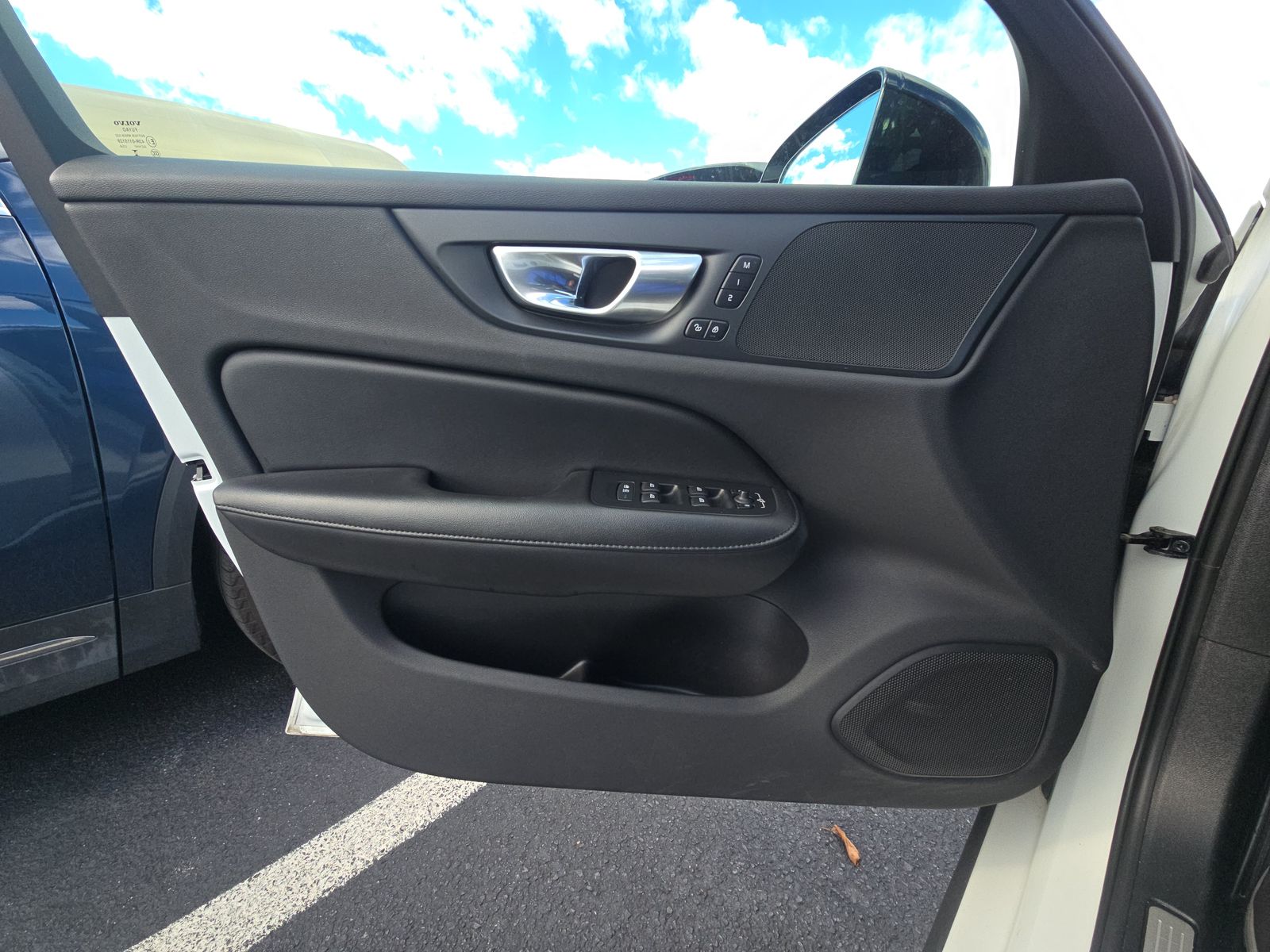 2024 Volvo S60 B5 Plus AWD