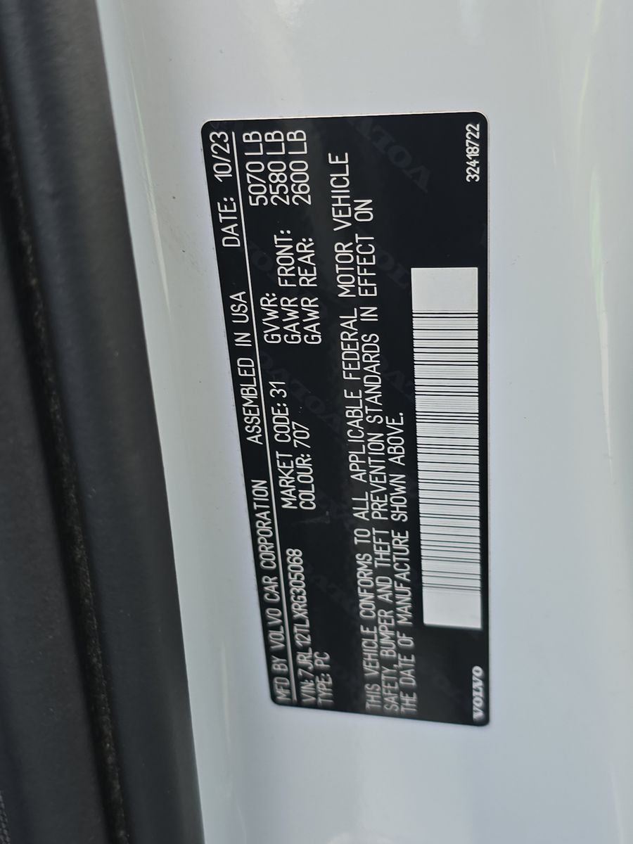 2024 Volvo S60 B5 Plus AWD