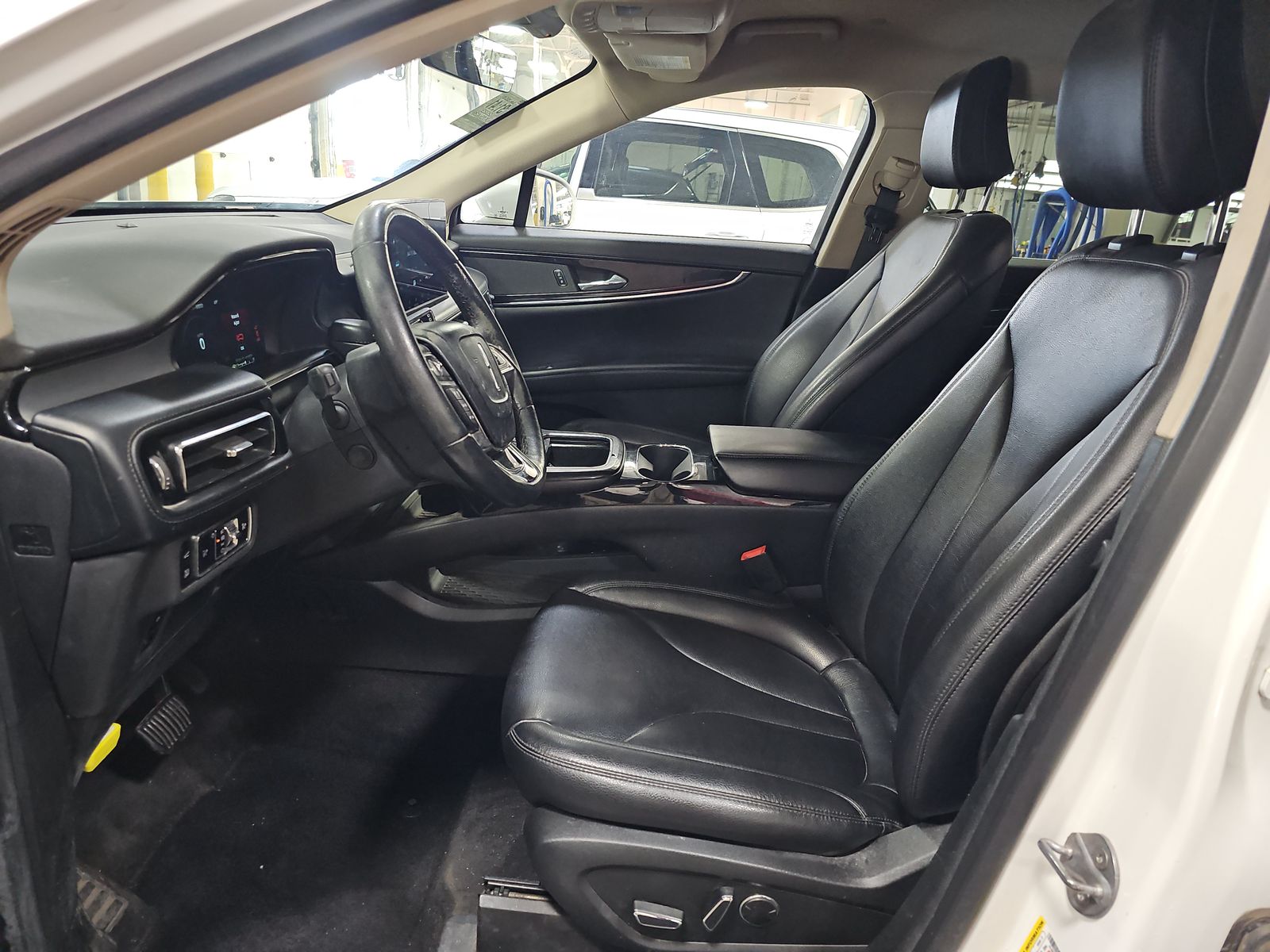 2023 Lincoln Nautilus Standard AWD