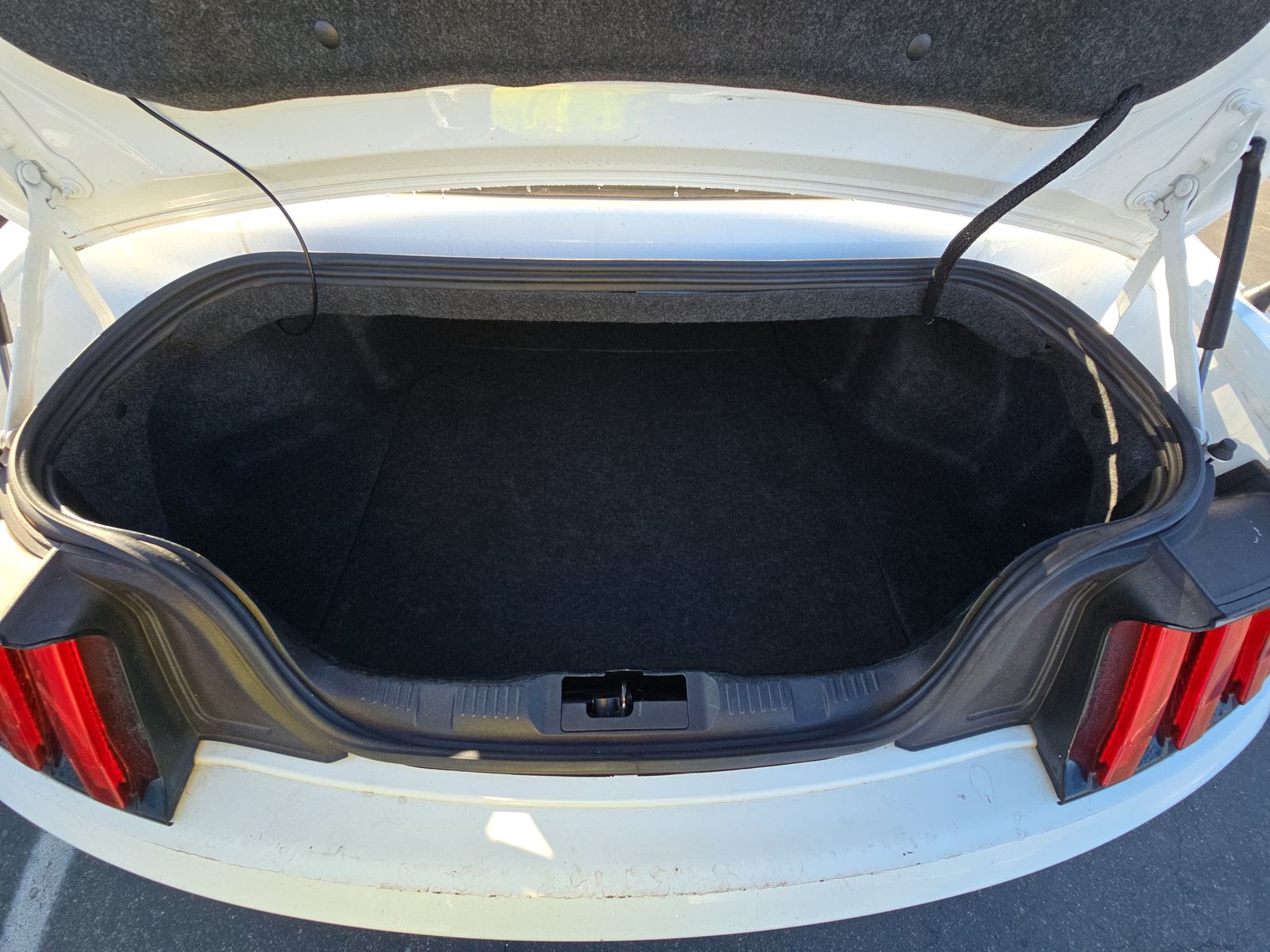 2023 Ford Mustang EcoBoost Premium RWD