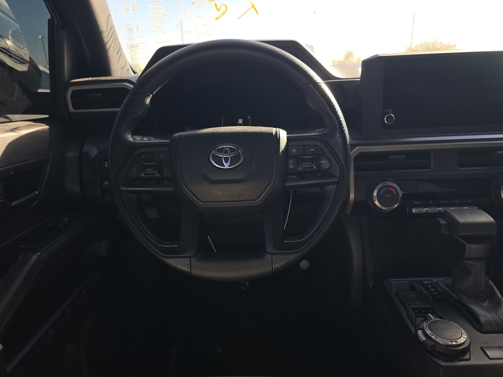 2024 Toyota Tacoma SR5 AWD