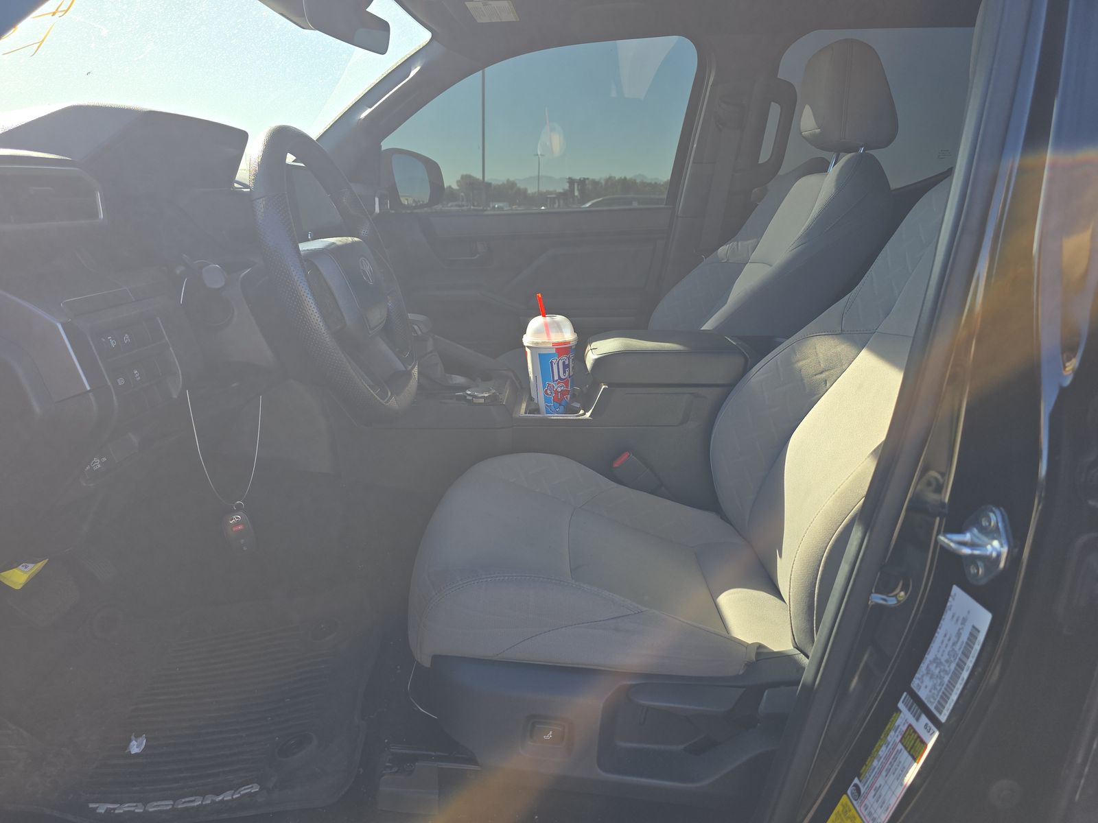 2024 Toyota Tacoma SR5 AWD