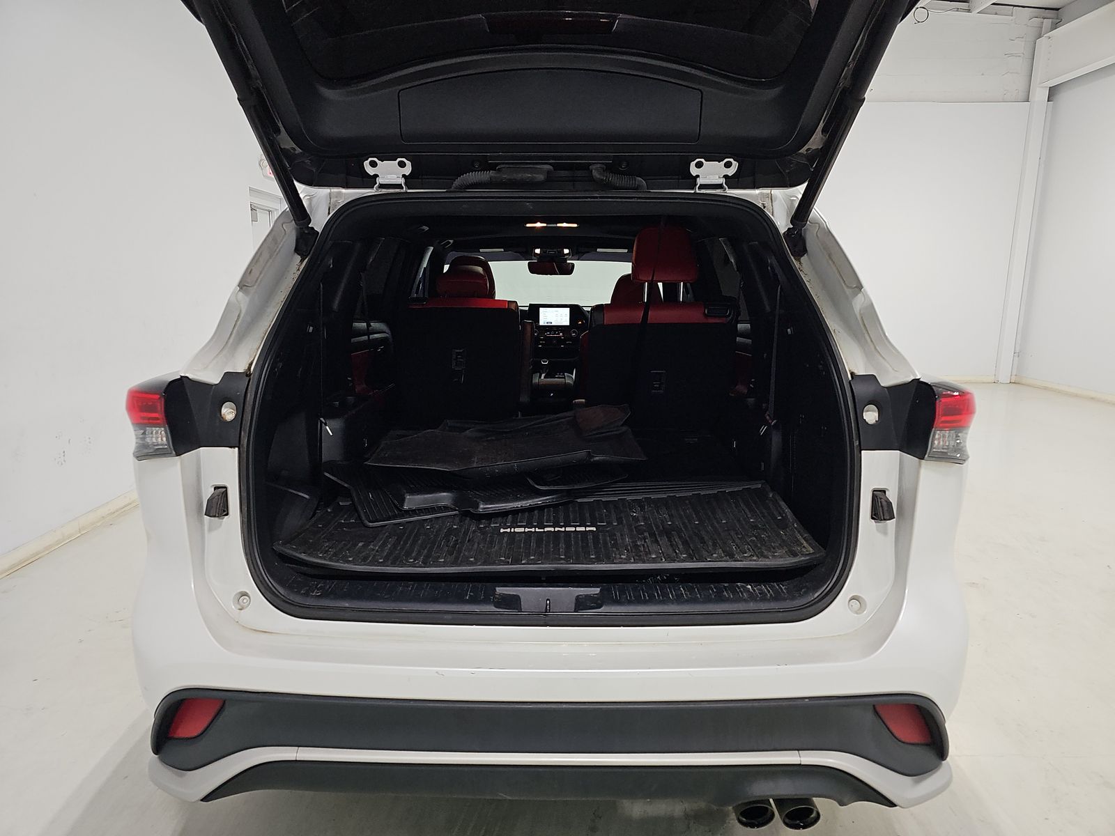 2023 Toyota Highlander XSE FWD