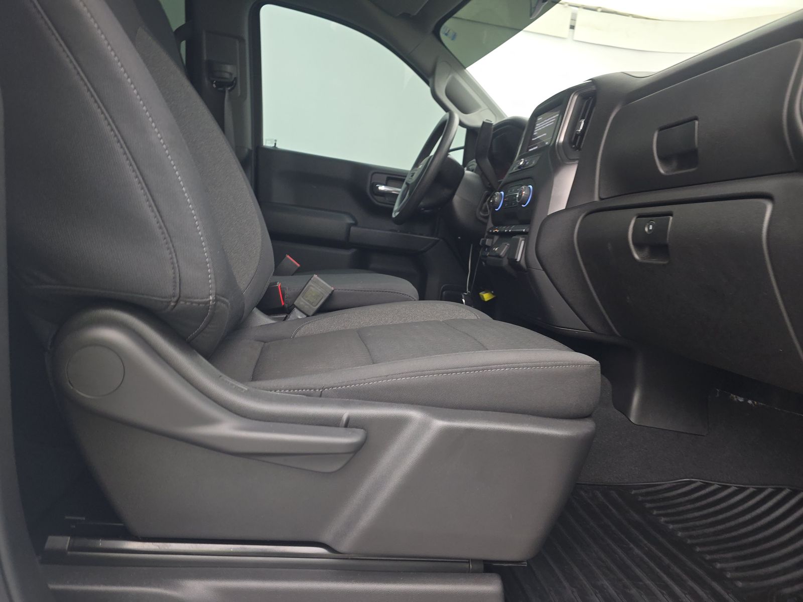 2025 Chevrolet Silverado 1500 Custom AWD