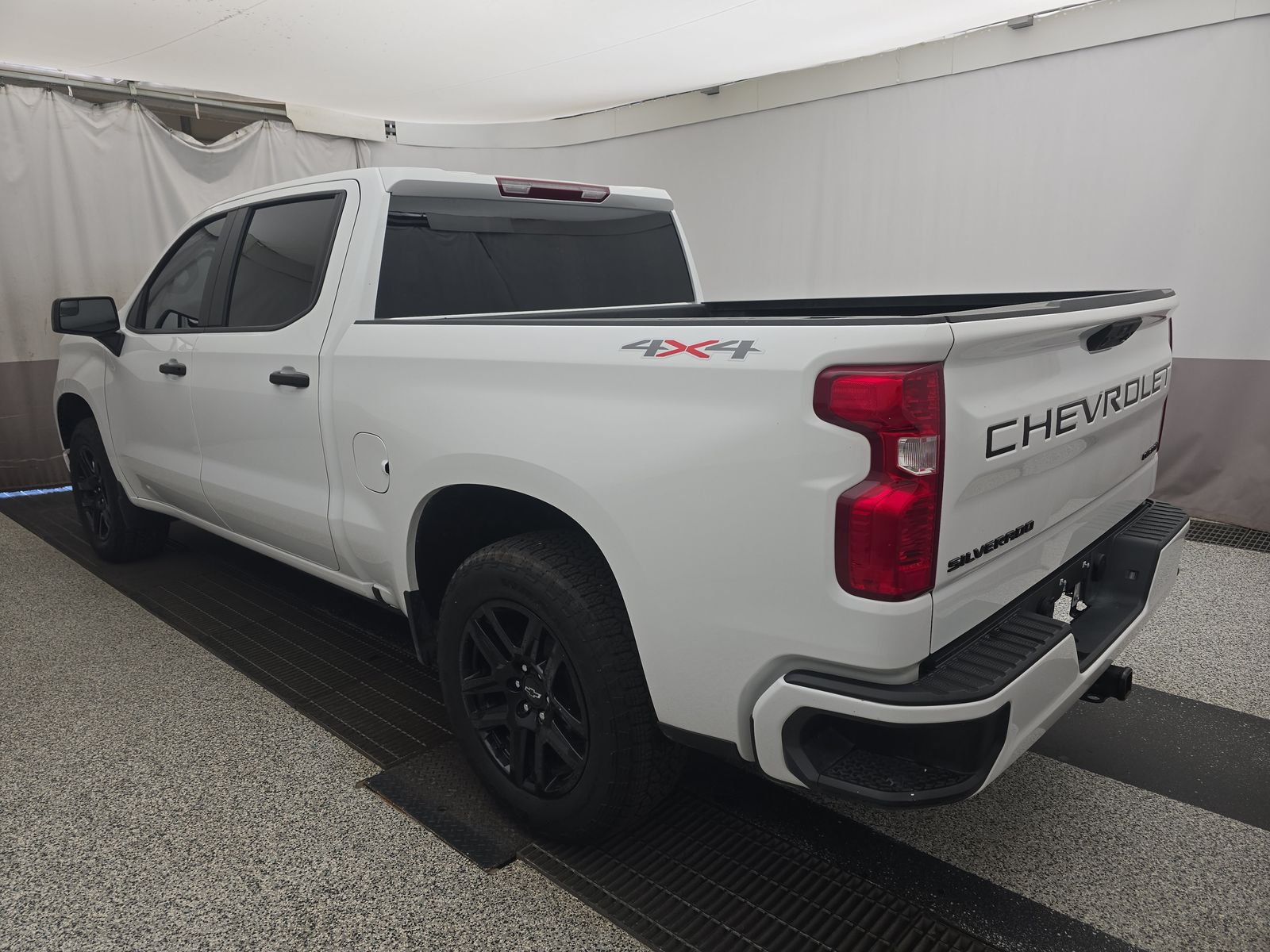 2025 Chevrolet Silverado 1500 Custom AWD