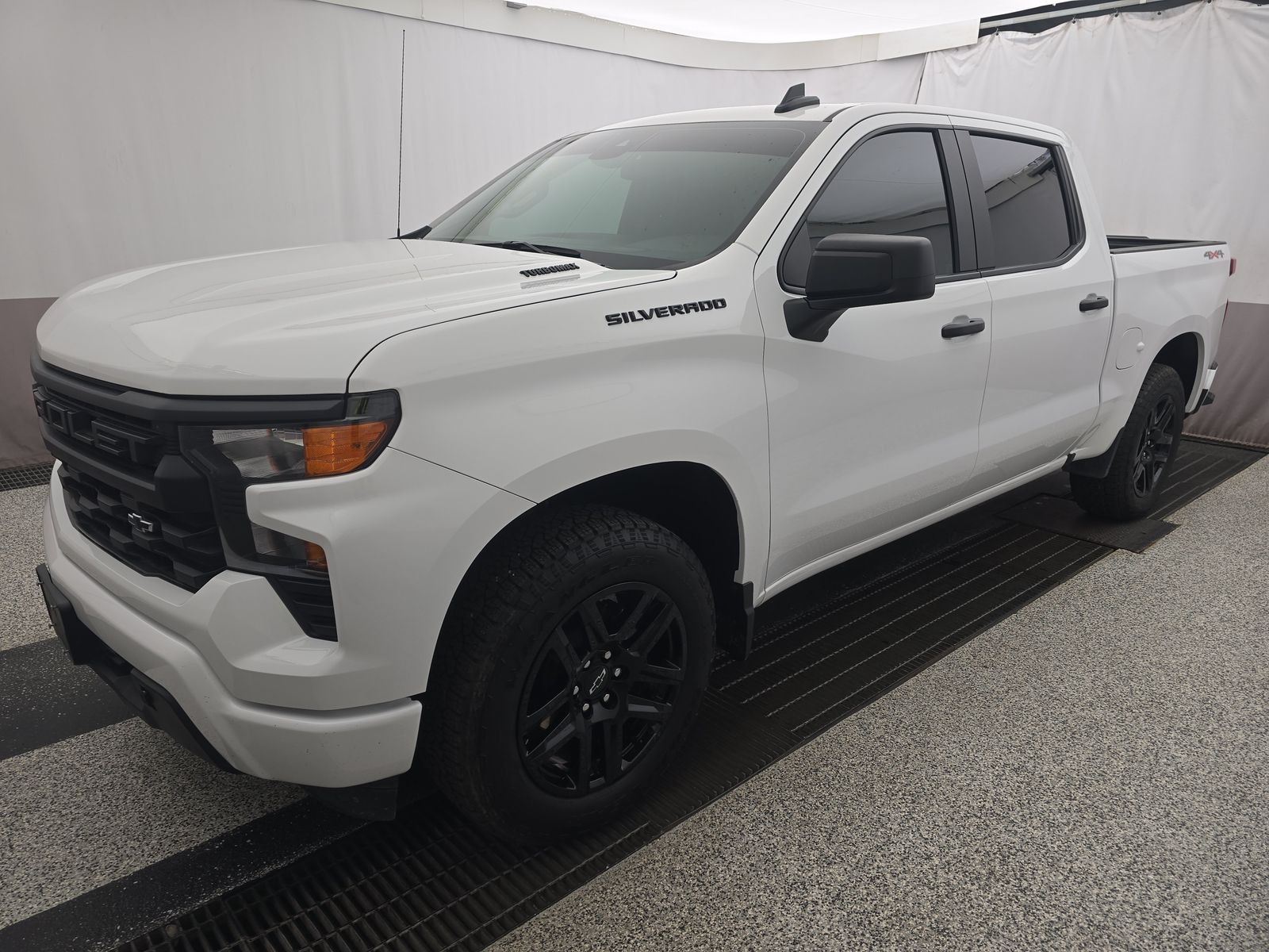 2025 Chevrolet Silverado 1500 Custom AWD