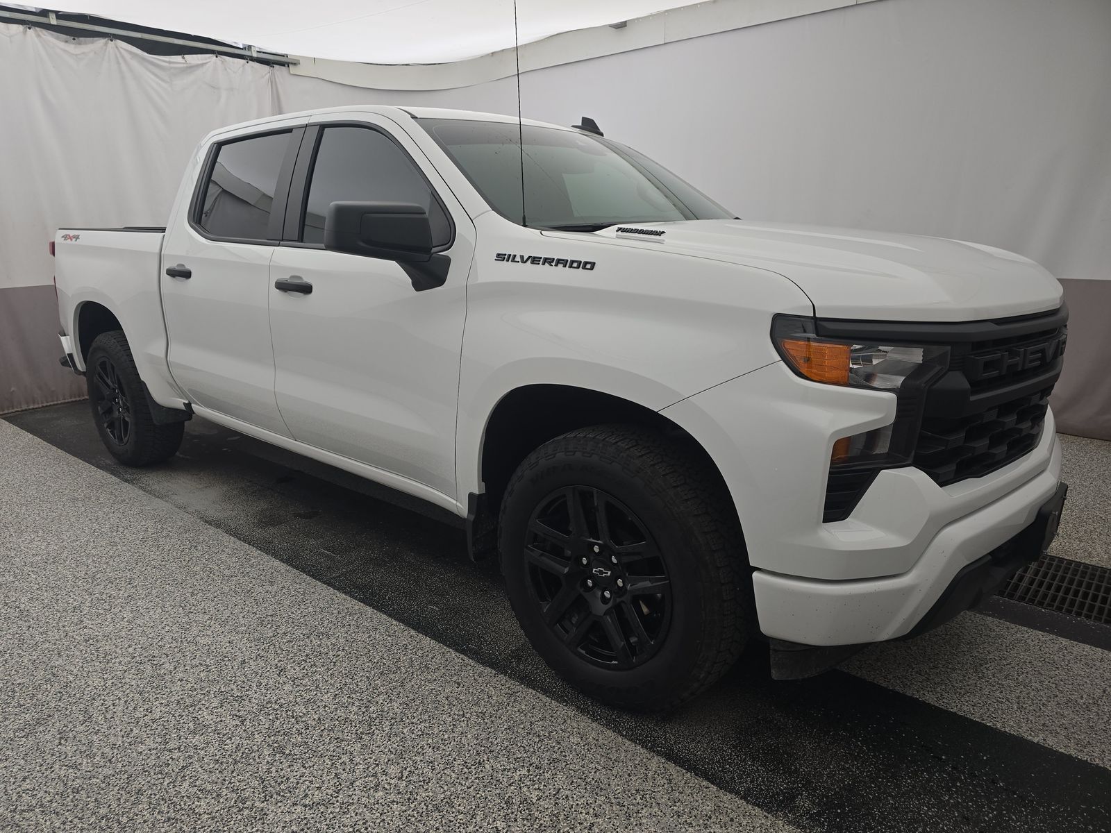 2025 Chevrolet Silverado 1500 Custom AWD