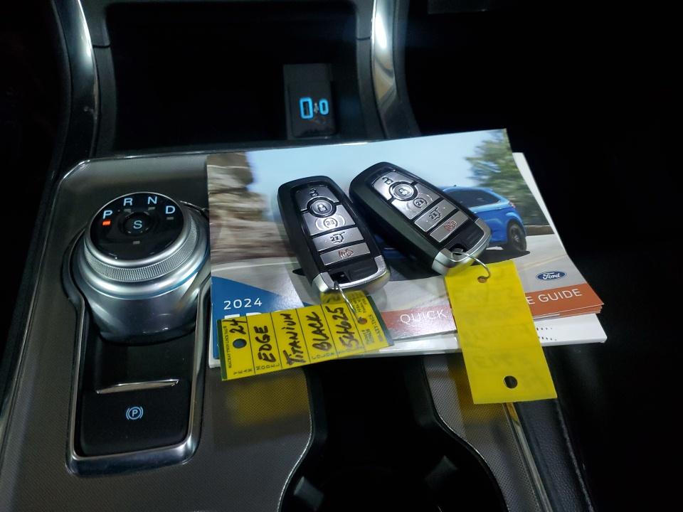 2024 Ford Edge Titanium AWD