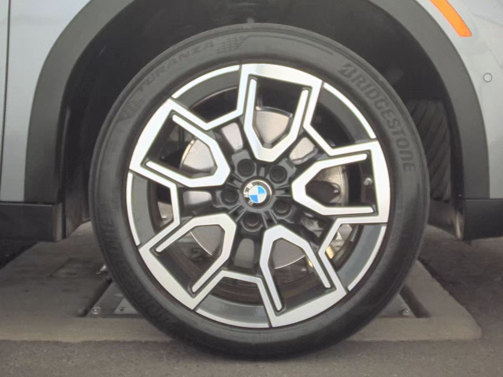 2025 BMW X2 xDrive28i AWD