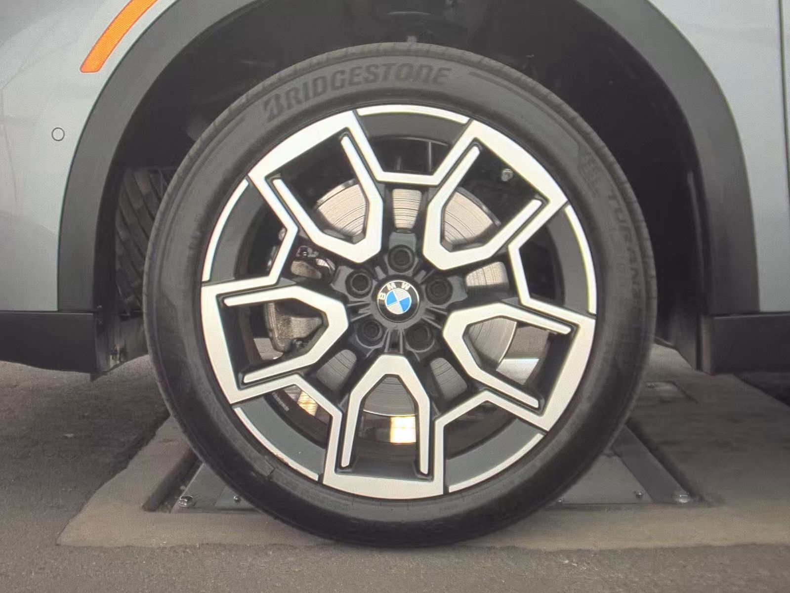 2025 BMW X2 xDrive28i AWD