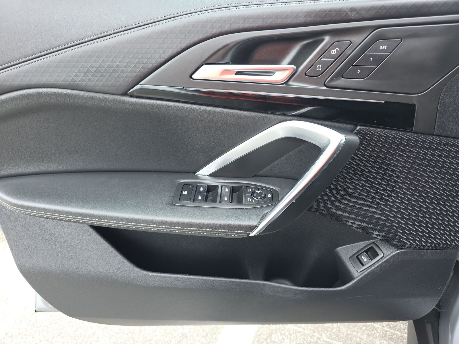 2025 BMW X2 xDrive28i AWD