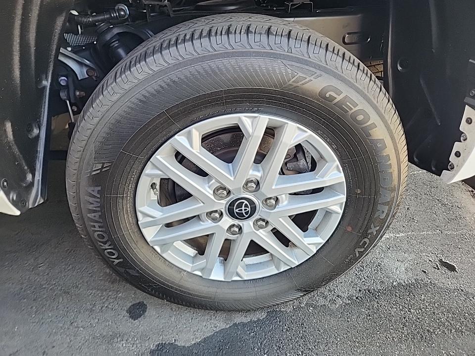 2023 Toyota Tundra SR5 AWD