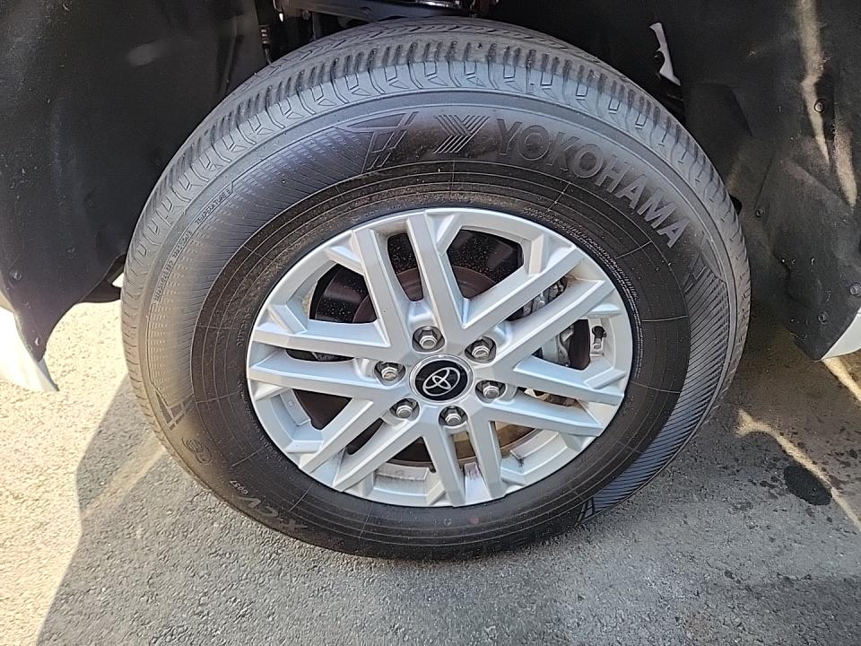 2023 Toyota Tundra SR5 AWD