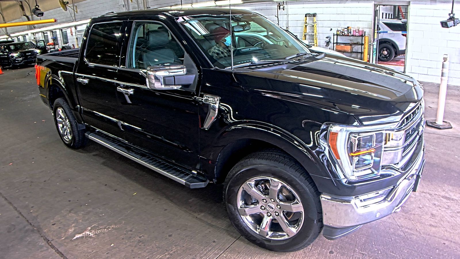 2023 Ford F-150 Lariat AWD