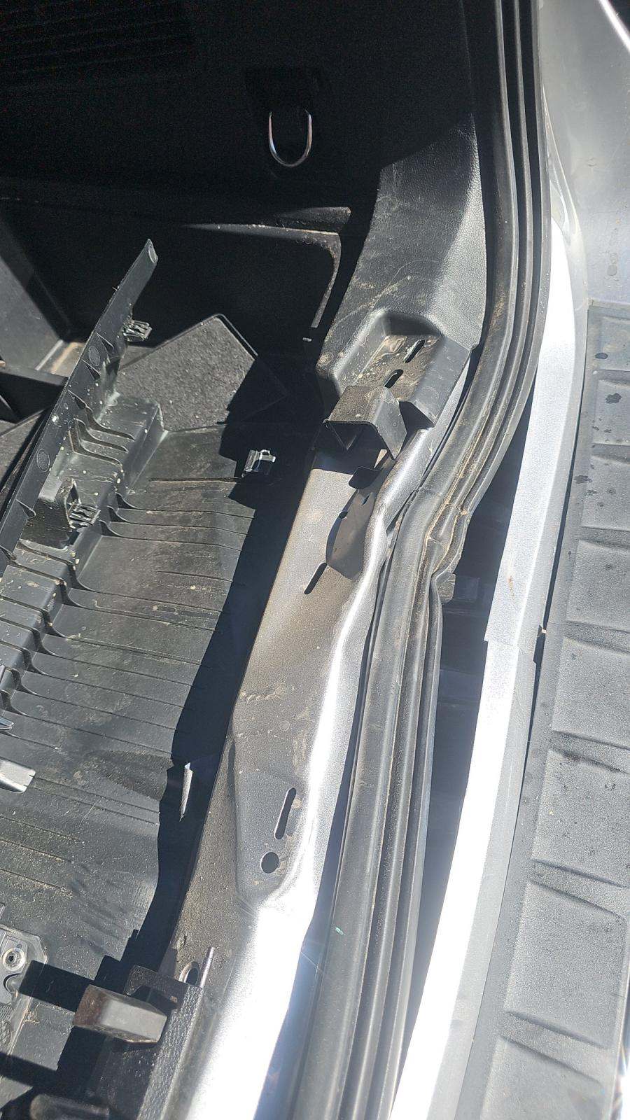 2022 Ford Explorer Limited RWD