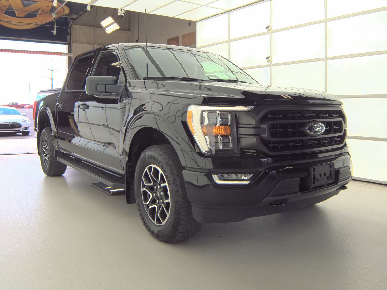2023 Ford F-150 XLT AWD