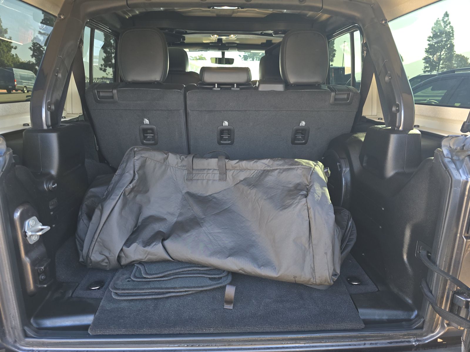 2022 Jeep Wrangler Unlimited 4xe Sahara AWD