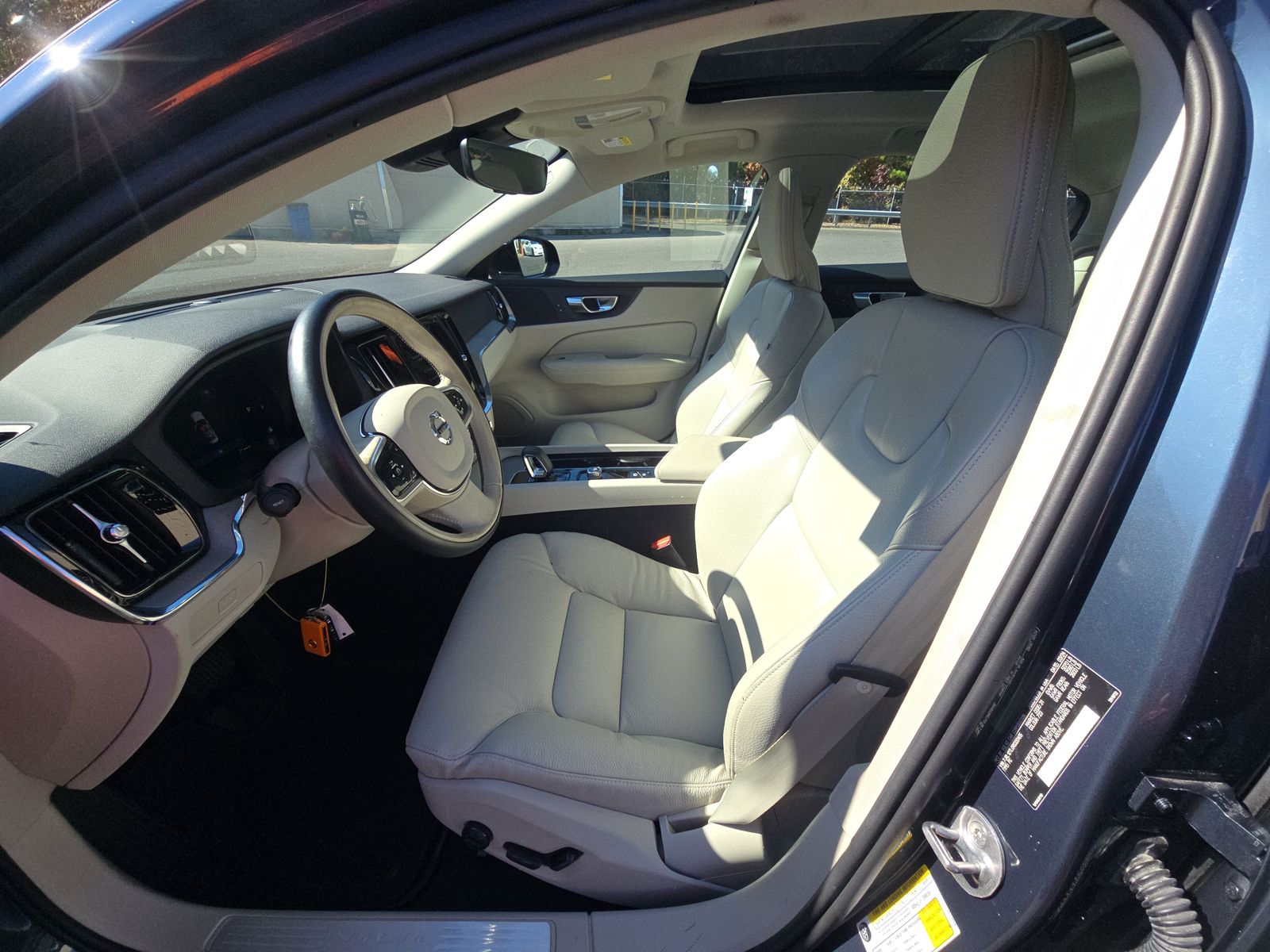 2024 Volvo S60 B5 Plus AWD