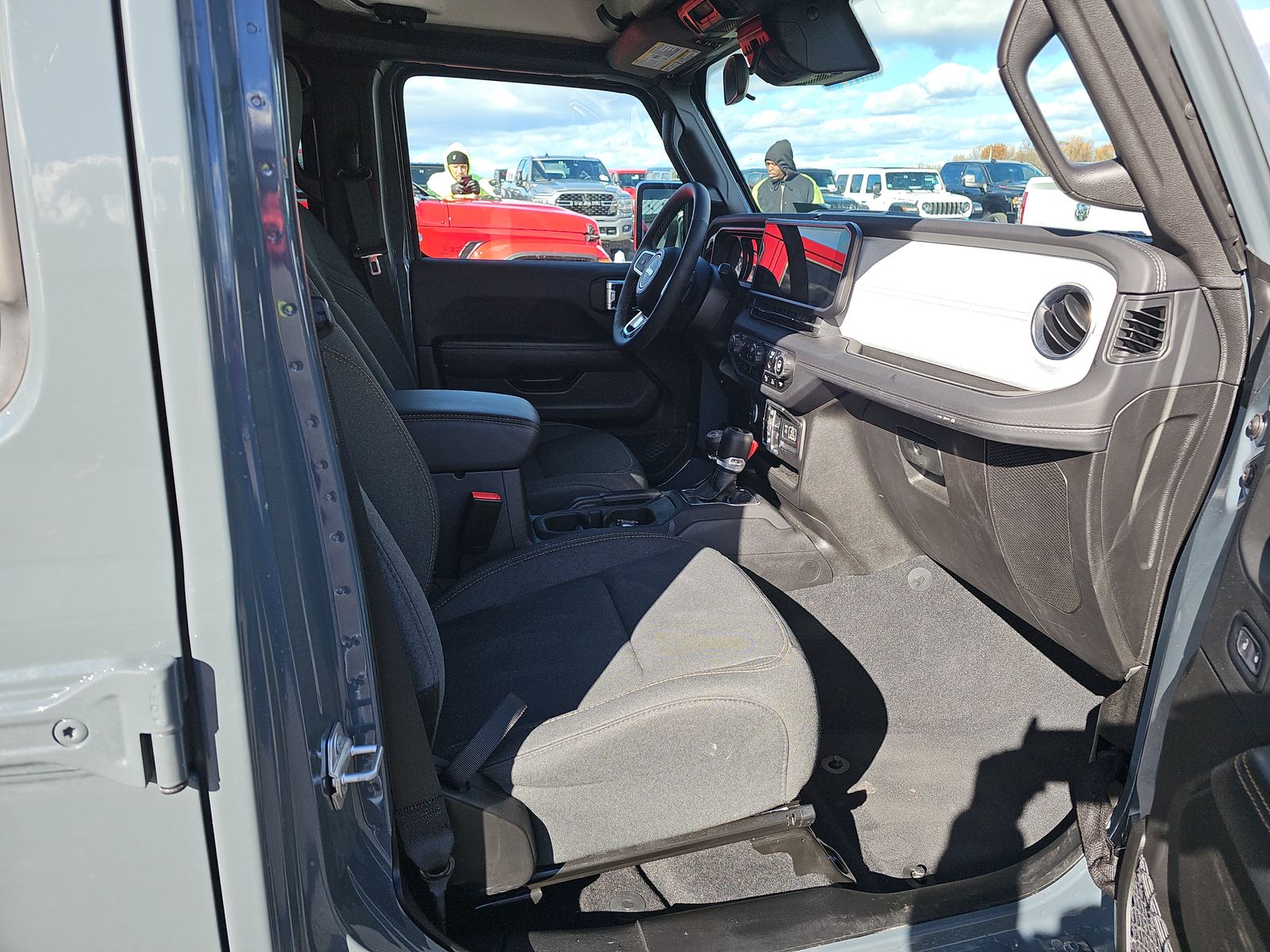 2025 Jeep Wrangler 4xe Sahara AWD