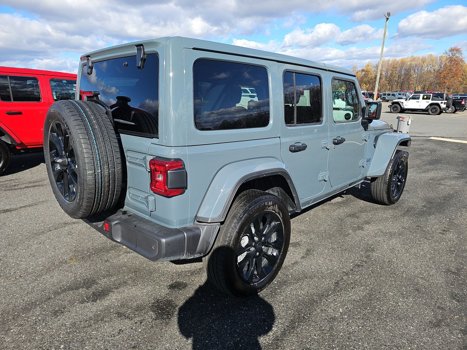 2025 Jeep Wrangler 4xe Sahara AWD