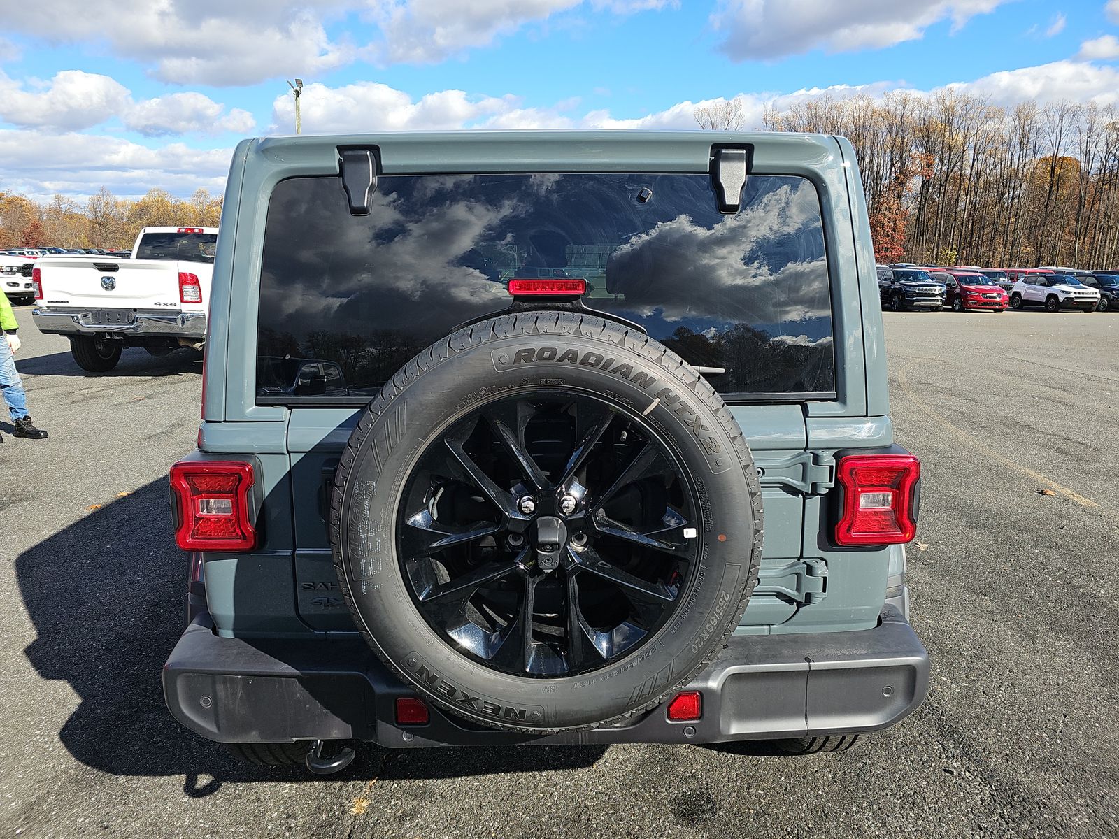 2025 Jeep Wrangler 4xe Sahara AWD