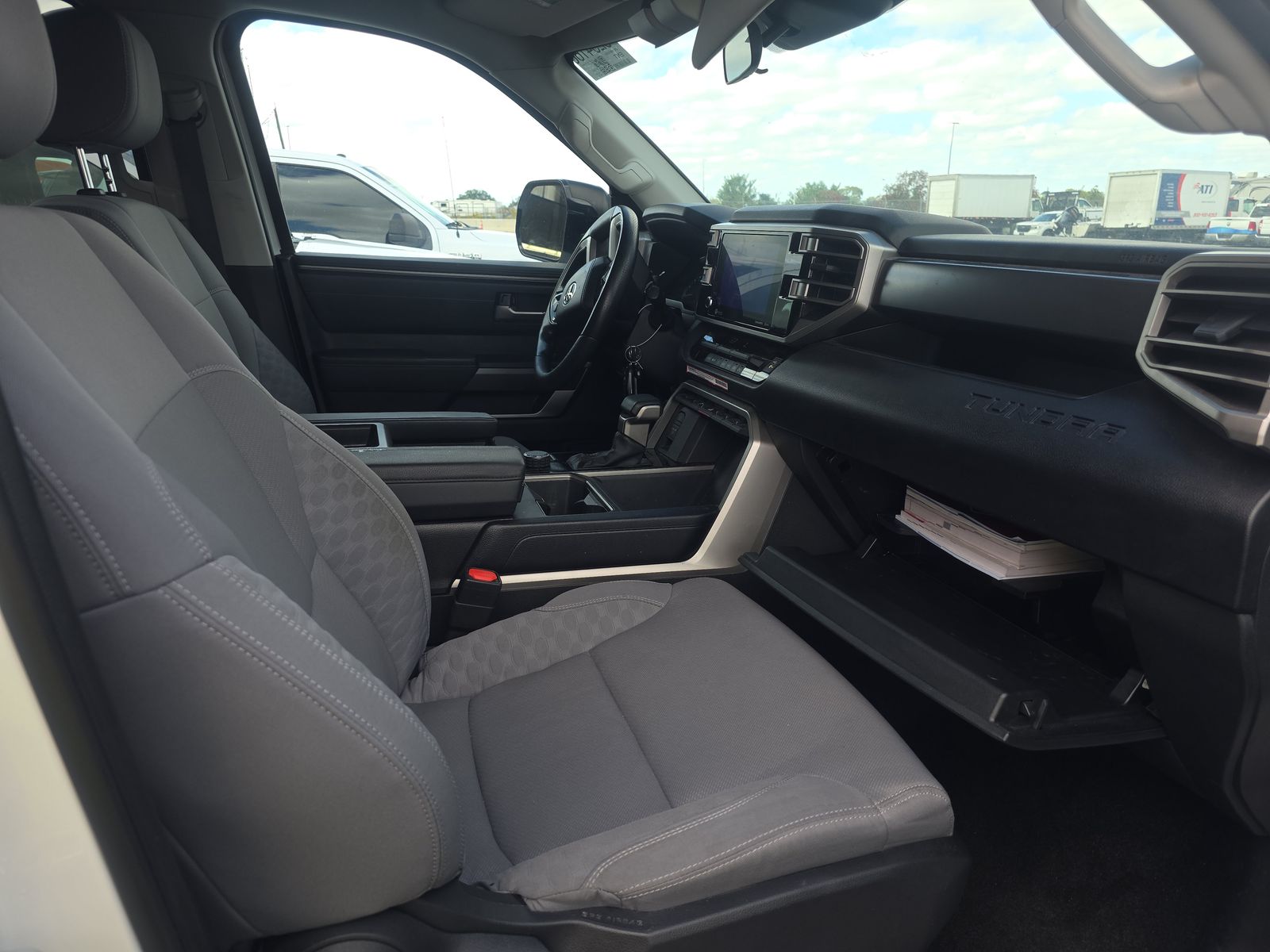 2022 Toyota Tundra SR5 AWD