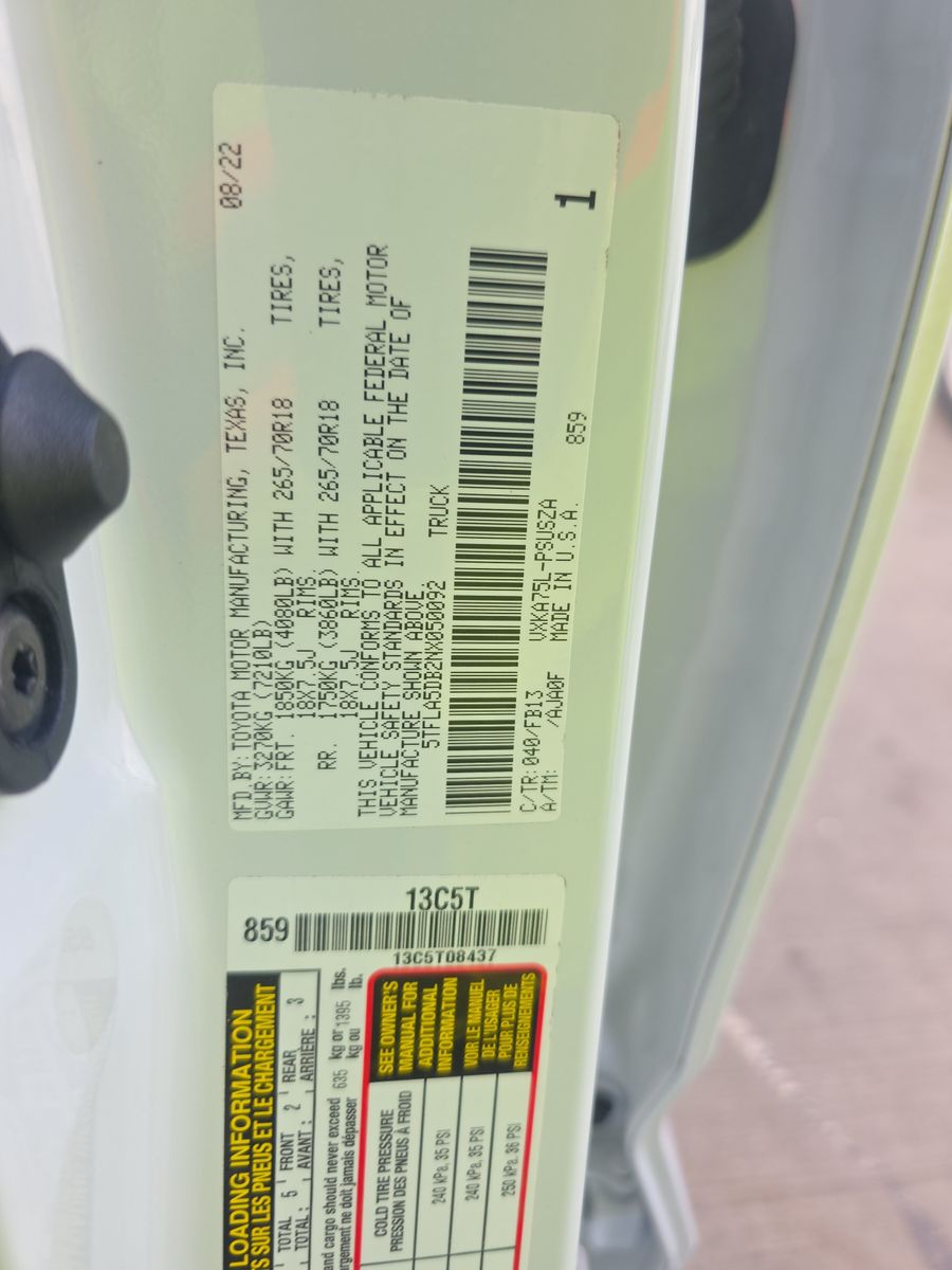 2022 Toyota Tundra SR5 AWD