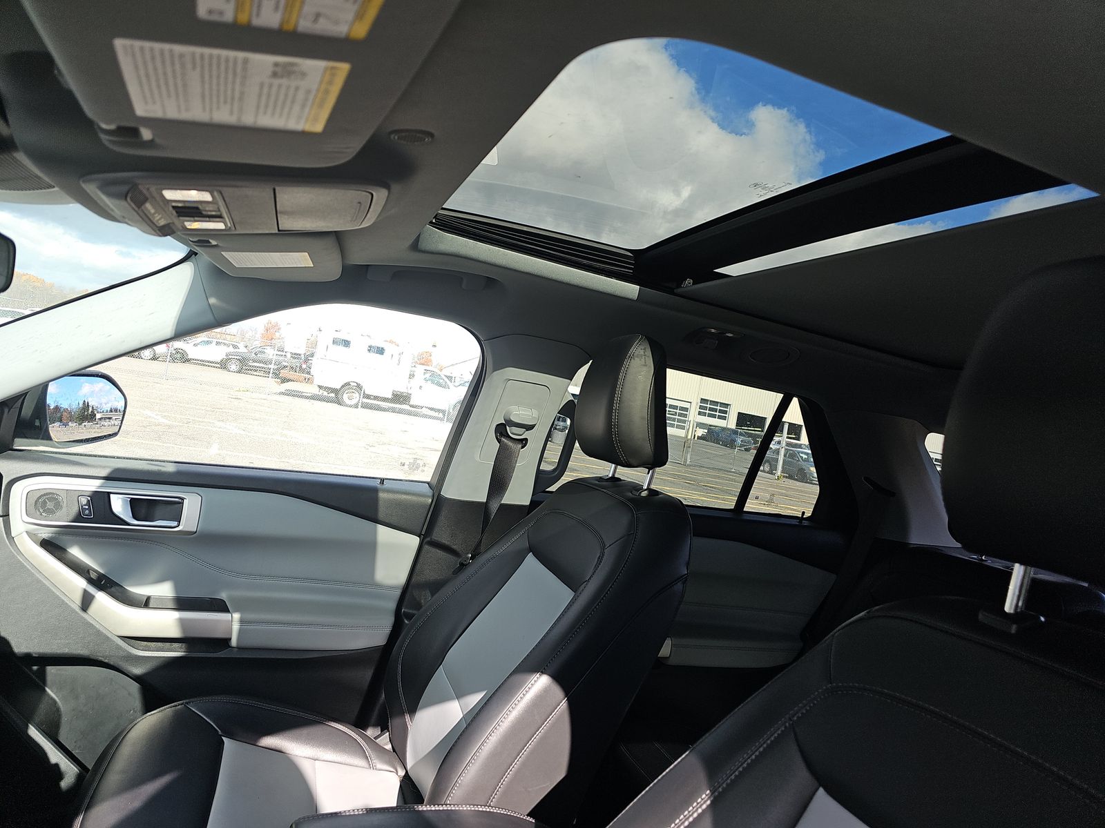 2022 Ford Explorer XLT AWD