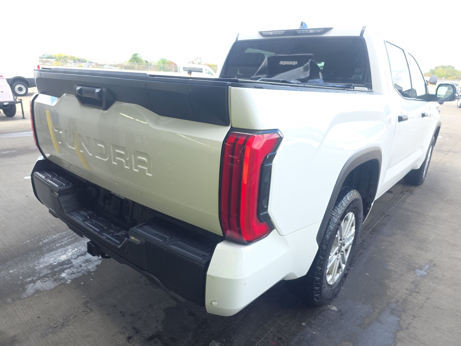 2022 Toyota Tundra SR5 AWD