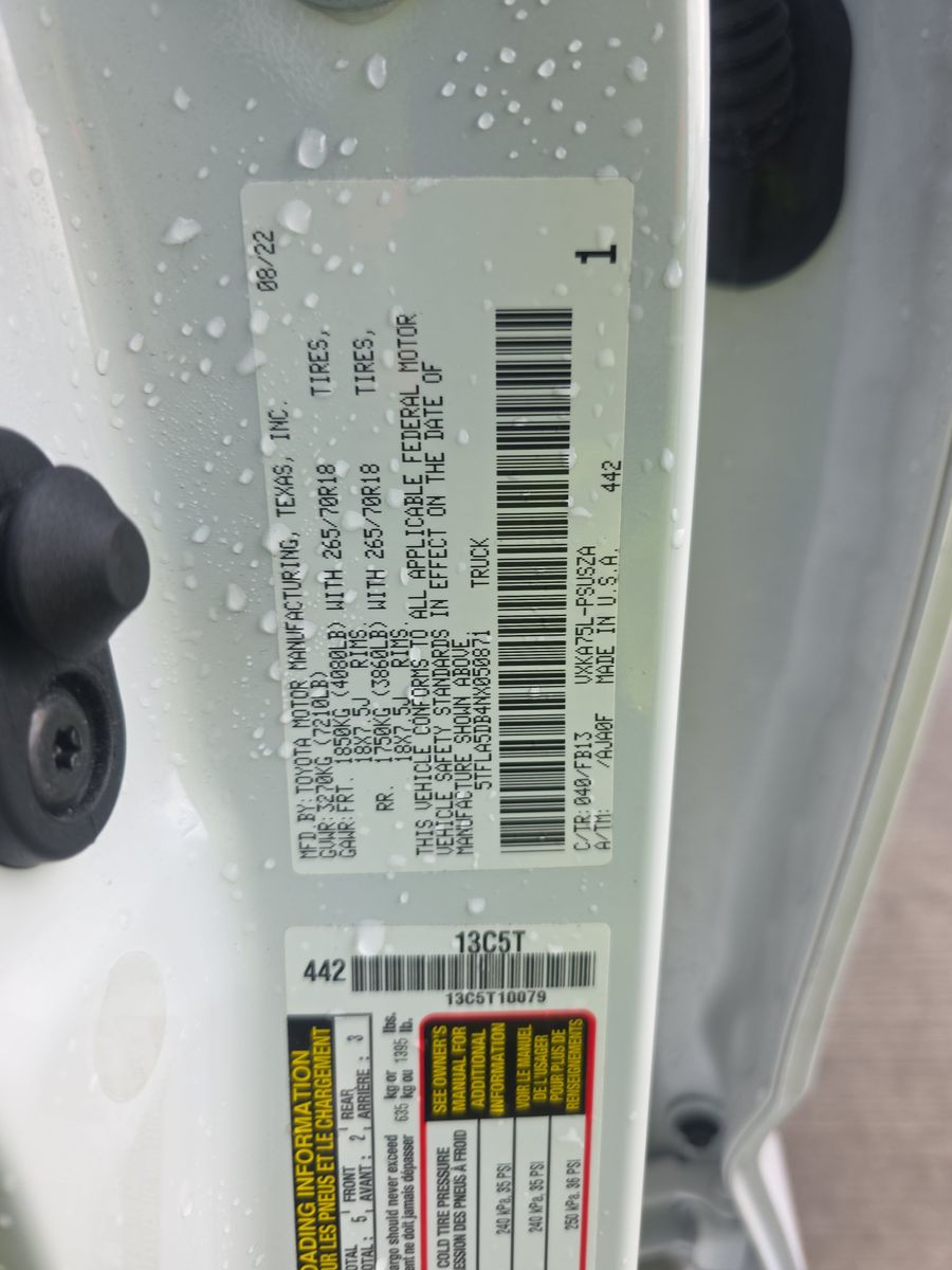 2022 Toyota Tundra SR5 AWD