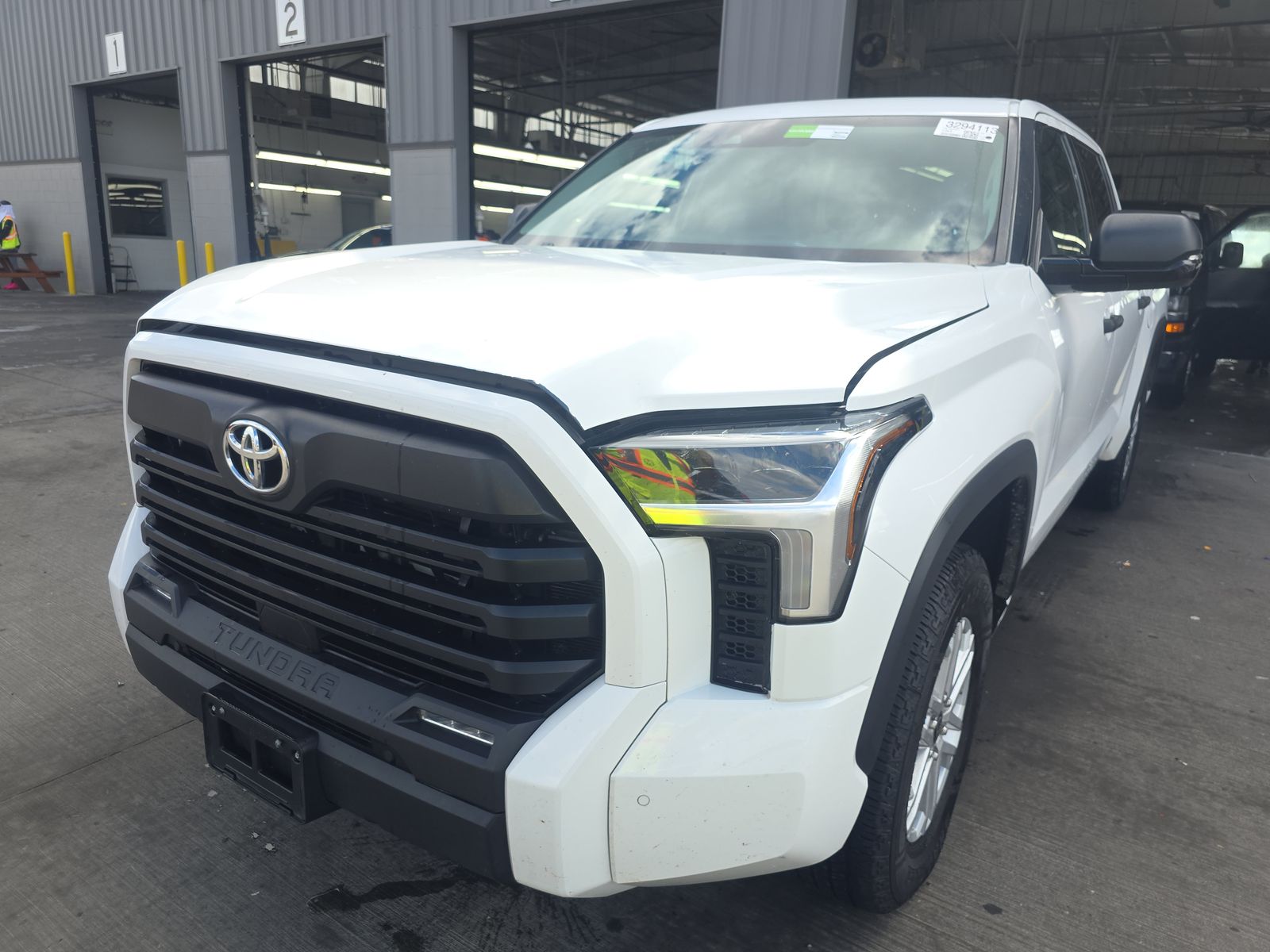 2022 Toyota Tundra SR5 AWD