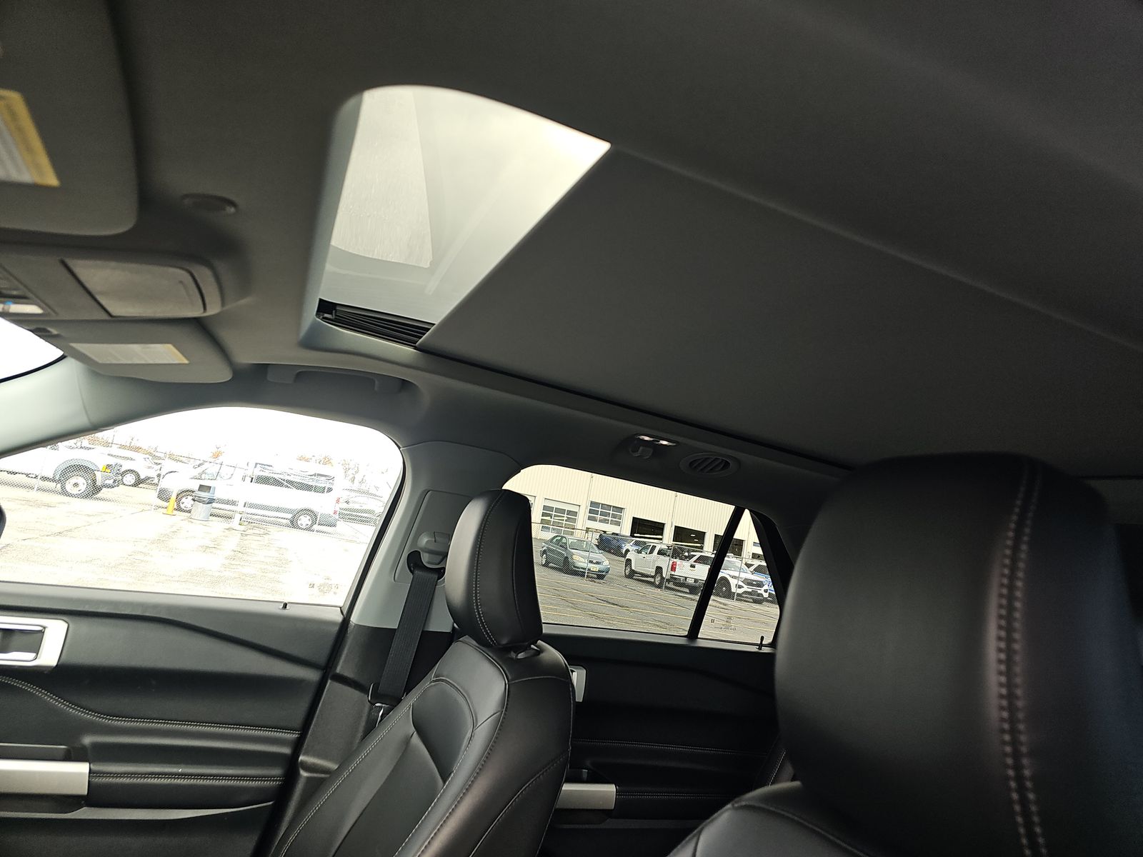 2022 Ford Explorer XLT AWD