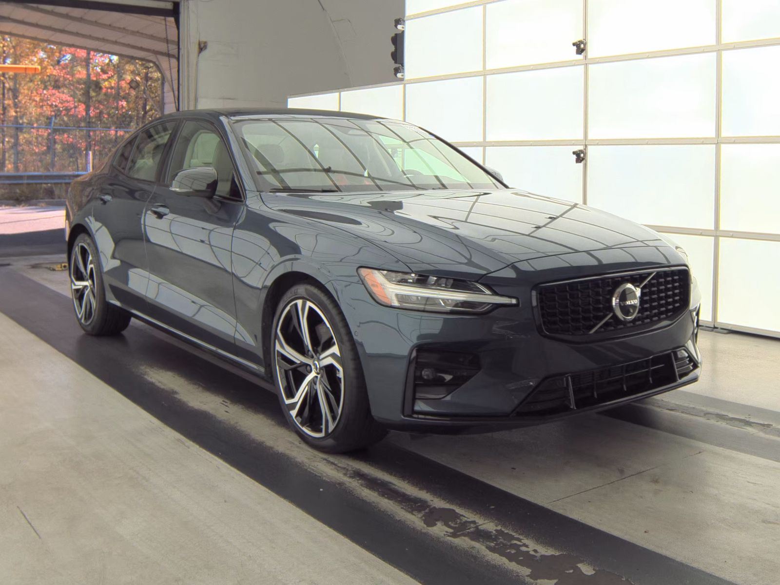 2024 Volvo S60 B5 Plus AWD
