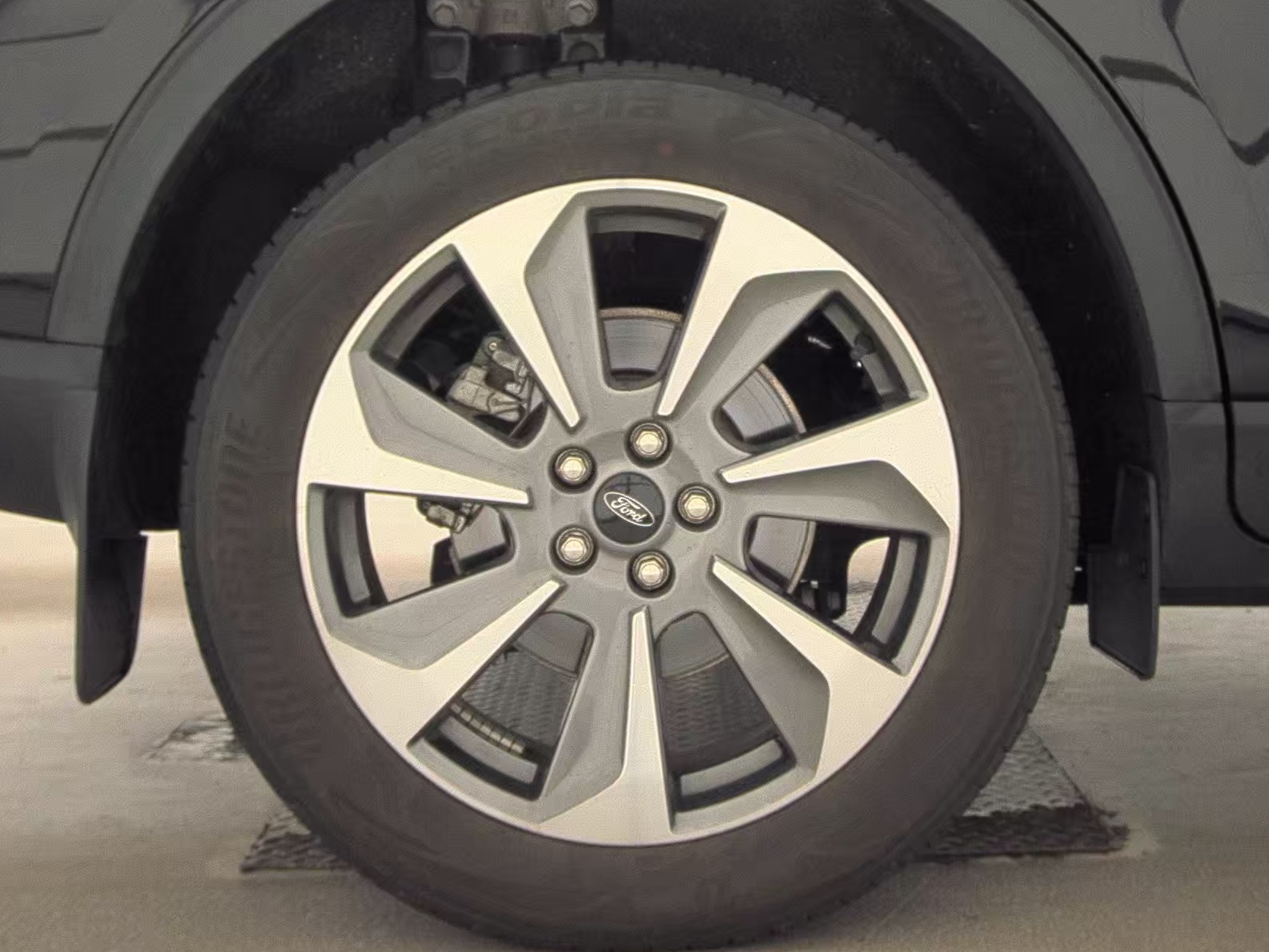 2023 Ford Escape Platinum AWD