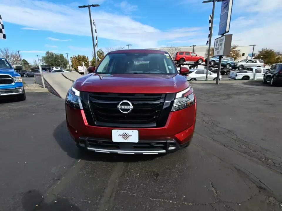 2024 Nissan Pathfinder Platinum AWD