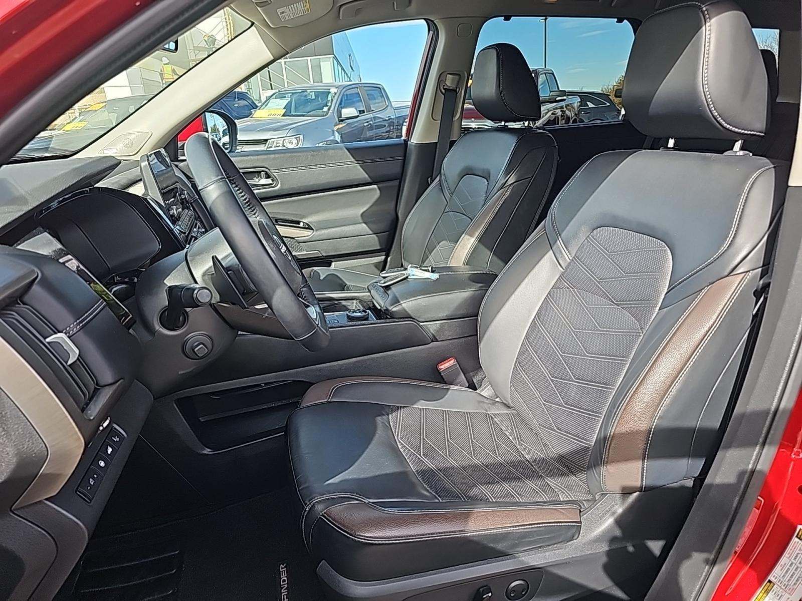 2024 Nissan Pathfinder Platinum AWD