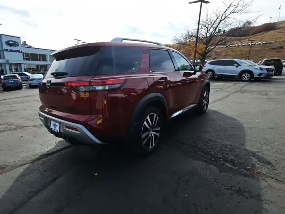 2024 Nissan Pathfinder Platinum AWD