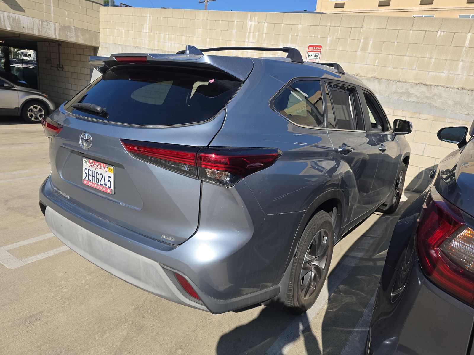 2023 Toyota Highlander XLE FWD