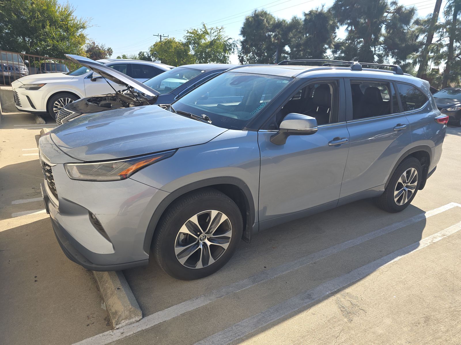 2023 Toyota Highlander XLE FWD