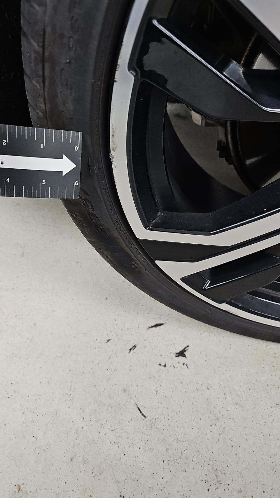 2024 Volvo S60 B5 Plus AWD