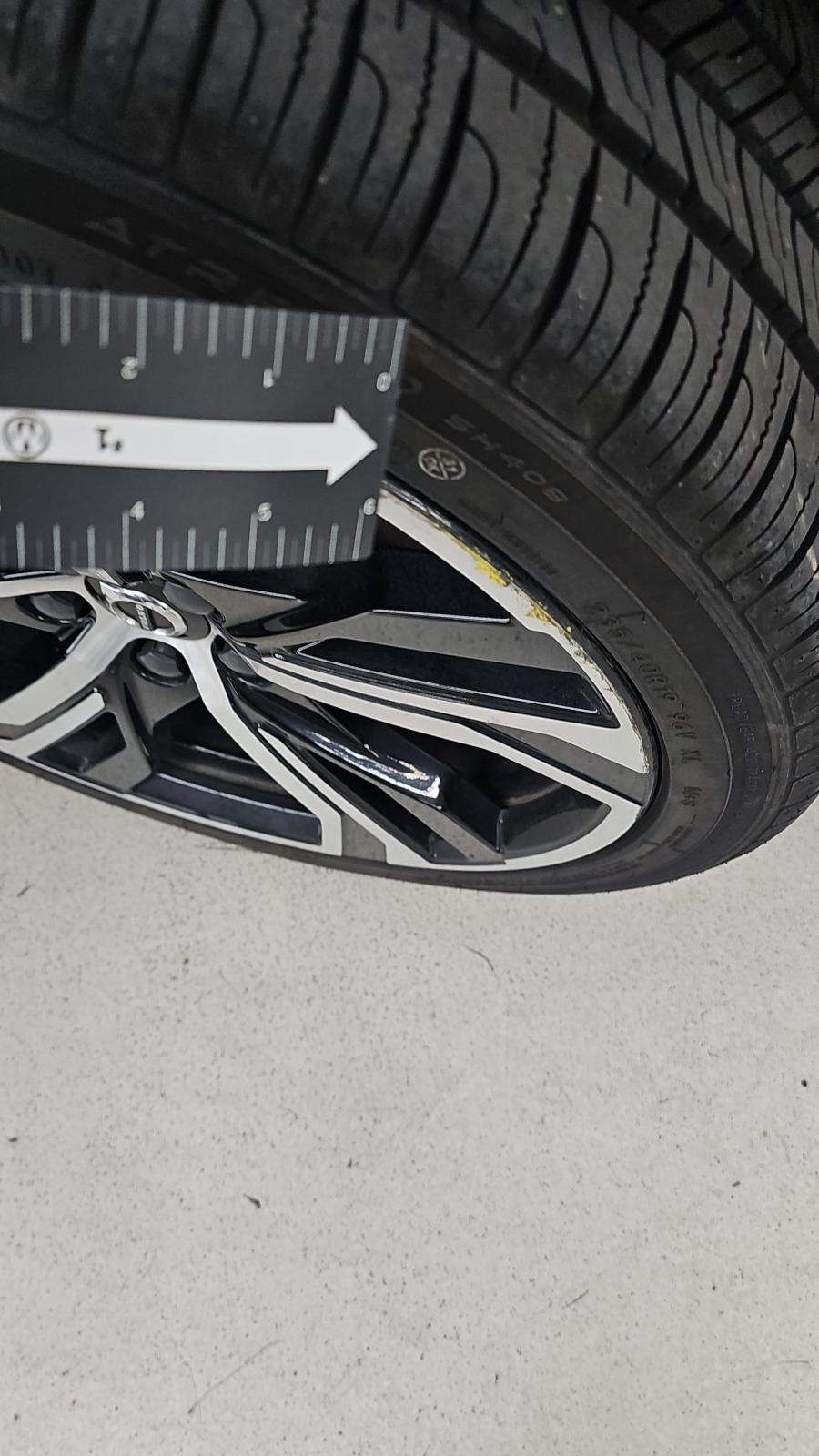 2024 Volvo S60 B5 Plus AWD