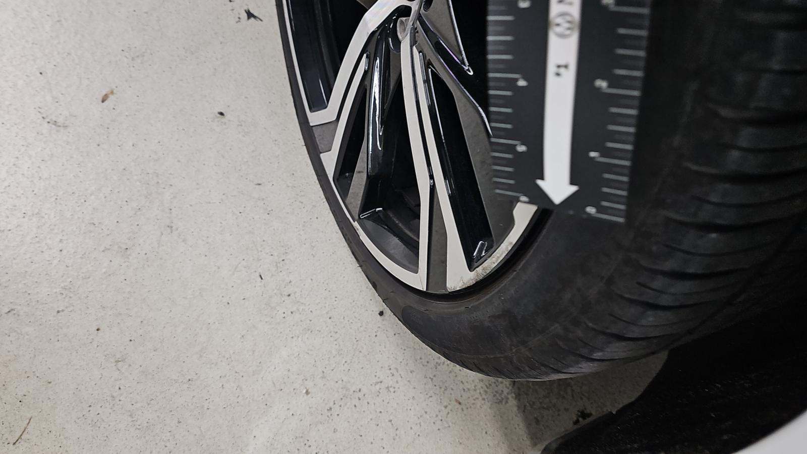 2024 Volvo S60 B5 Plus AWD